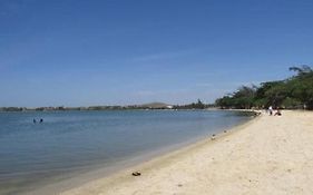 Casa perto da lagoa - Balneário São Pedro